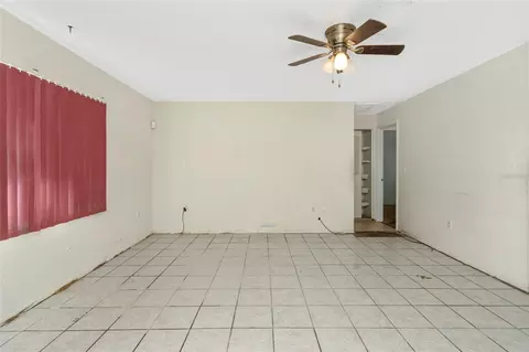 Living - 1002 Pine Ridge Cir, Brandon, FL 33511 photo 2 of 5
