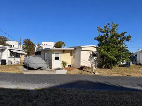 6720 Park Blvd N #37, Pinellas Park, FL 33781