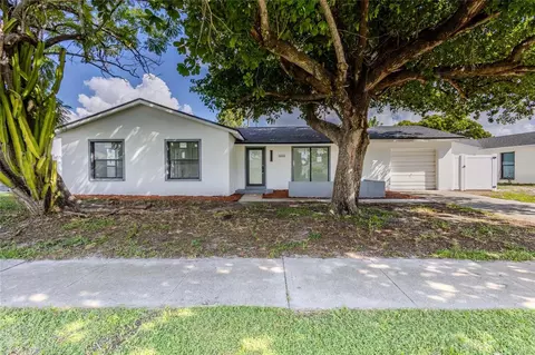 1038 Ridgeway Dr, North Fort Myers, FL 33903