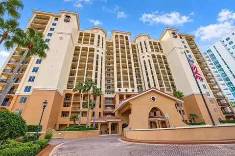 5823 Bowen Daniel Dr #704, Tampa, FL 33616
