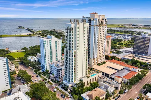126 4th Ave NE #502, Saint Petersburg, FL 33701