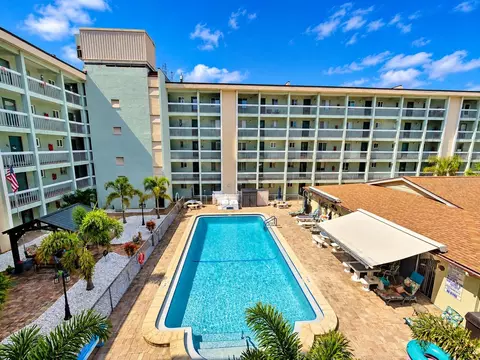 801 83rd Ave N #322, Saint Petersburg, FL 33702