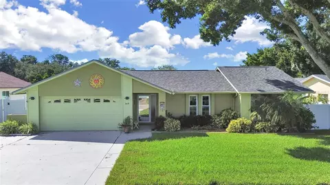 169 Foxcroft Dr W, Palm Harbor, FL 34683