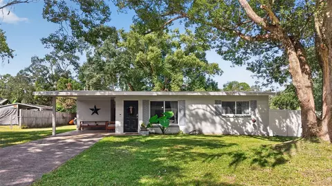 210 Peak Dr, Brooksville, FL 34601
