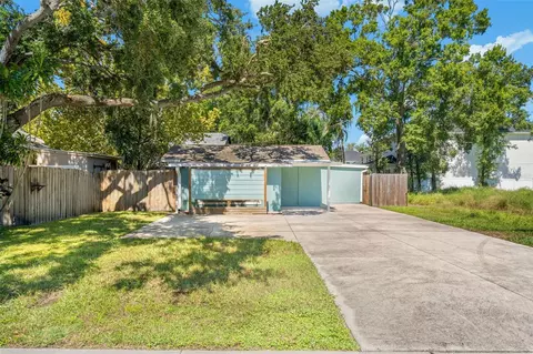 2927 62nd Ave N, Saint Petersburg, FL 33702