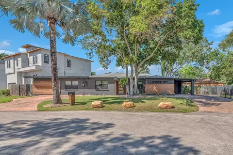 3003 W Meadow St, Tampa, FL 33611
