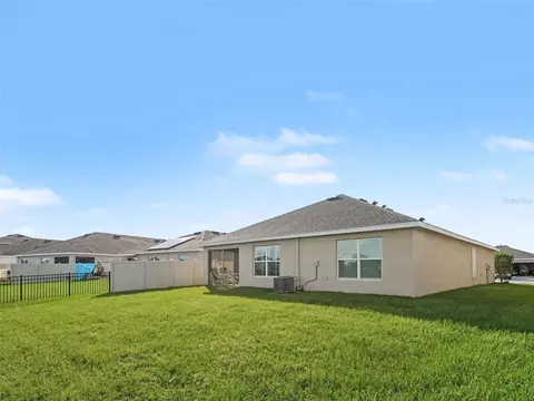 Exterior - 10318 Moosehead Dr, Parrish, FL 34219 photo 6 of 7