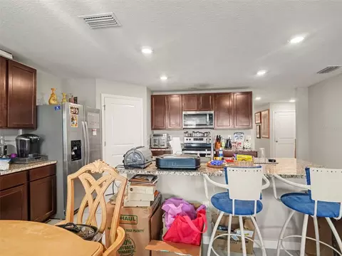 Kitchen - 10318 Moosehead Dr, Parrish, FL 34219 photo 2 of 3