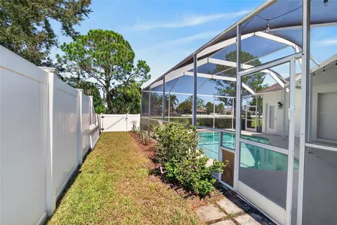 Exterior - 11220 Sailbrooke Dr, Riverview, FL 33579 photo 15 of 19