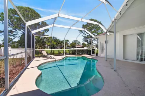 Exterior - 11220 Sailbrooke Dr, Riverview, FL 33579 photo 9 of 19