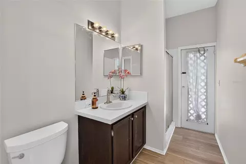 Bath - 11220 Sailbrooke Dr, Riverview, FL 33579 photo 5 of 7