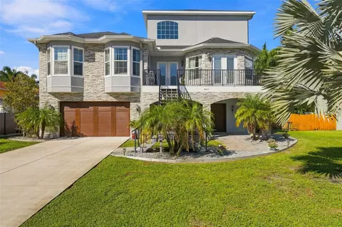4001 42nd St S, Saint Petersburg, FL 33711