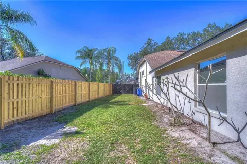 Exterior - 9502 Sunnyoak Dr, Riverview, FL 33569 photo 24 of 24