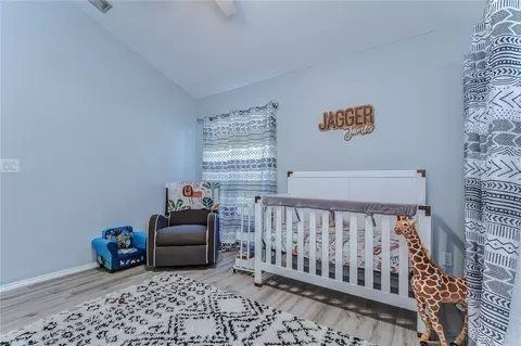 Bedroom - 9502 Sunnyoak Dr, Riverview, FL 33569 photo 4 of 5