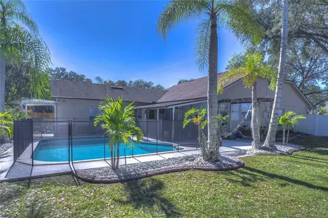 Exterior - 9502 Sunnyoak Dr, Riverview, FL 33569 photo 17 of 24
