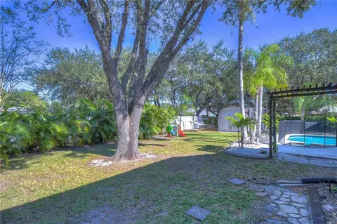 Exterior - 9502 Sunnyoak Dr, Riverview, FL 33569 photo 13 of 24