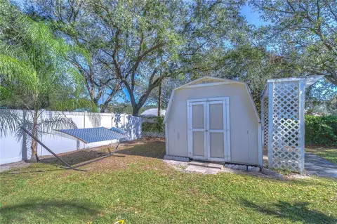 Exterior - 9502 Sunnyoak Dr, Riverview, FL 33569 photo 15 of 24
