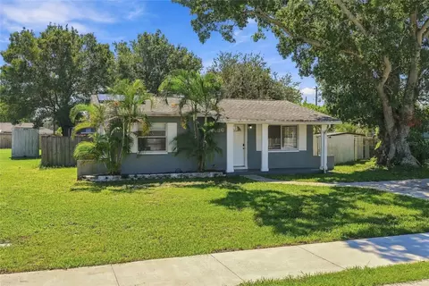 4586 42nd Ave N, Saint Petersburg, FL 33714
