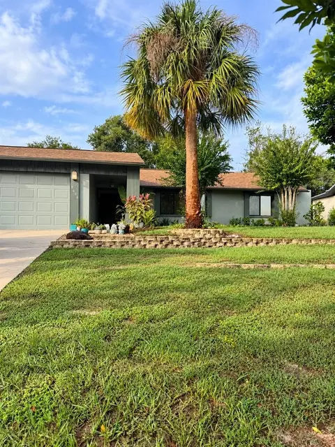 8664 Heather Blvd, Weeki Wachee, FL 34613