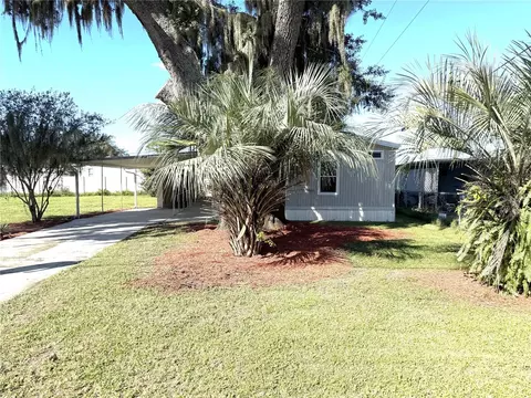 5111 Hill Dr, Zephyrhills, FL 33542