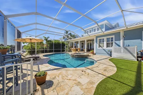 Exterior - 5721 Tortoise Pl, Apollo Beach, FL 33572 photo 4 of 17