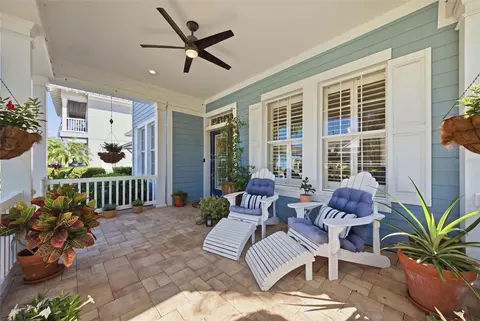 Exterior - 5721 Tortoise Pl, Apollo Beach, FL 33572 photo 2 of 17