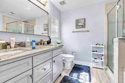 Bath - Undisclosed, Riverview, FL 33569 photo 1 of 3