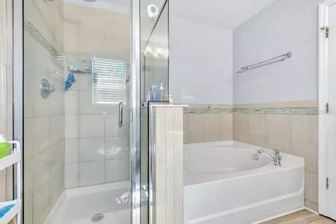Bath - Undisclosed, Riverview, FL 33569 photo 2 of 3