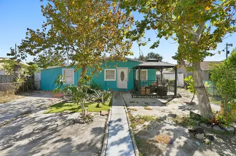 6820 Larmon St, Tampa, FL 33634