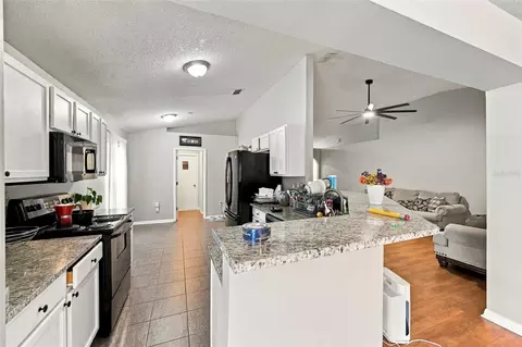 Kitchen - 13516 Copper Head Dr, Riverview, FL 33569 photo 1 of 3