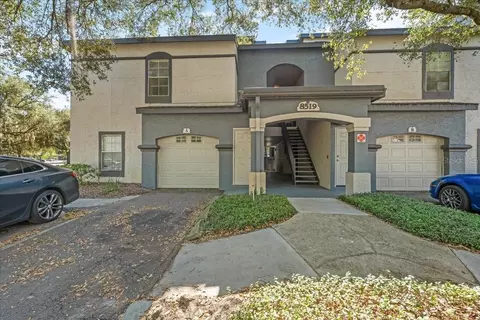 8519 Island Breeze Ln #101, Temple Terrace, FL 33637