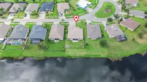 View/Area - 302 Star Shell Dr, Apollo Beach, FL 33572 photo 4 of 8