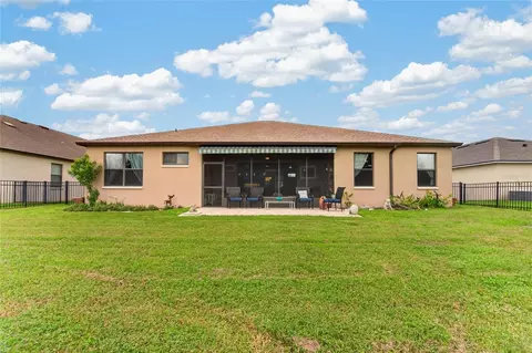 Exterior - 302 Star Shell Dr, Apollo Beach, FL 33572 photo 10 of 11