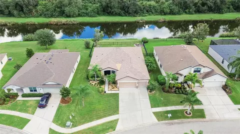 View/Area - 302 Star Shell Dr, Apollo Beach, FL 33572 photo 2 of 8
