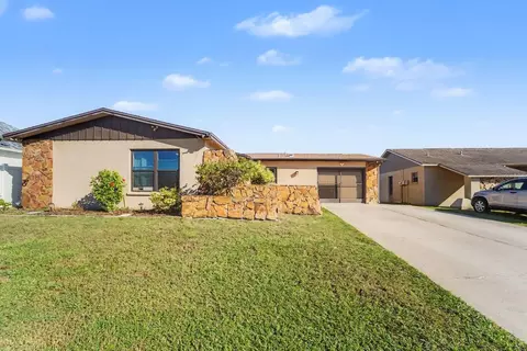8431 Redfield Dr, Port Richey, FL 34668