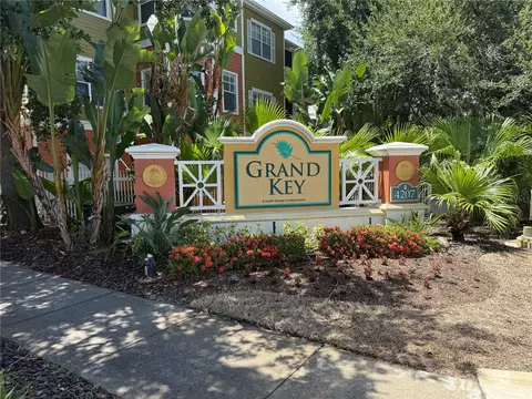 4207 S Dale Mabry Hwy #2414, Tampa, FL 33611