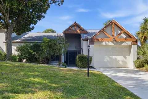 1622 Highland Club Ln, Palm Harbor, FL 34684