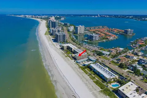 3500 Gulf Blvd #401, Belleair Beach, FL 33786