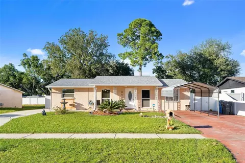 8513 Woodlake Dr, Tampa, FL 33615