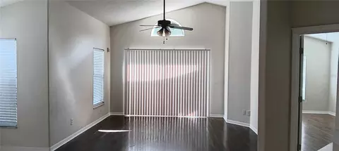 Living - 6940 Exeter Park Pl, Apollo Beach, FL 33572 photo 2 of 4