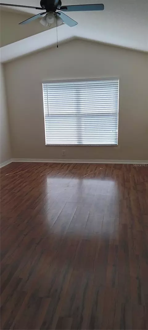 Living - 6940 Exeter Park Pl, Apollo Beach, FL 33572 photo 3 of 4