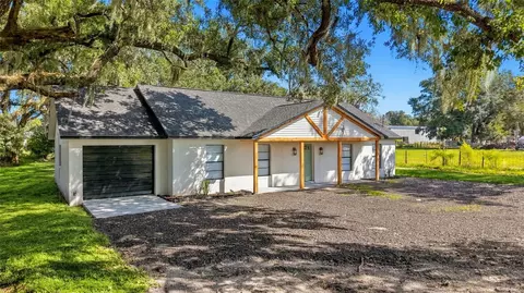 4106 Lone Oak Rd, Plant City, FL 33567