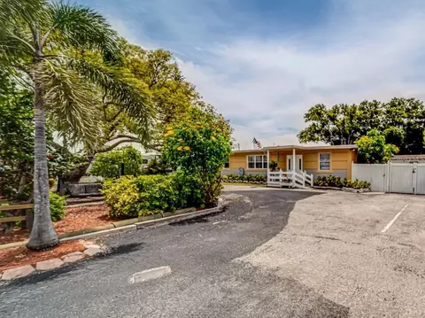 Exterior - 2335 Evans Rd, Clearwater, FL 33763 photo 5 of 10