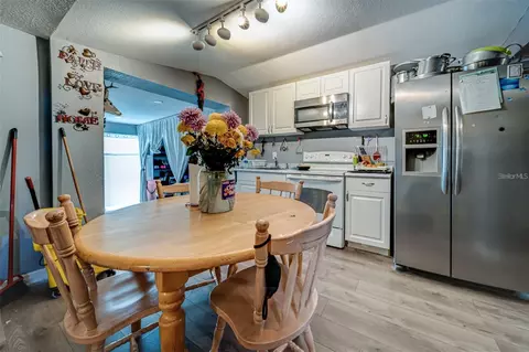 Kitchen - 2335 Evans Rd, Clearwater, FL 33763 photo 4 of 6