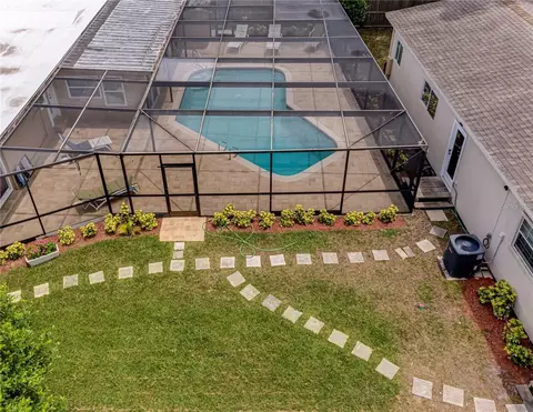 Exterior - 2335 Evans Rd, Clearwater, FL 33763 photo 9 of 10