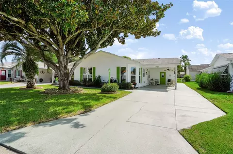 1220 Maria Ct, Lady Lake, FL 32159