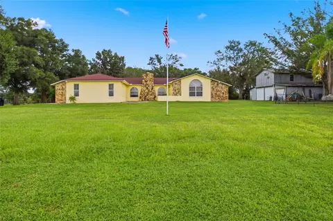 8634 23rd St, Zephyrhills, FL 33540