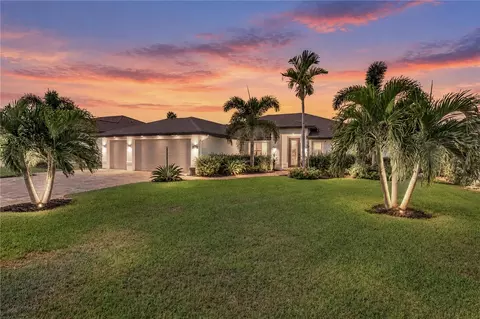 4934 Agualinda Blvd, Cape Coral, FL 33914
