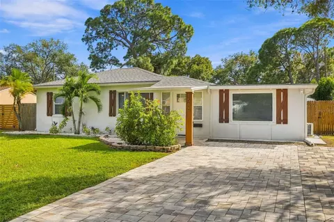 1548 Canterbury Rd N, Saint Petersburg, FL 33710