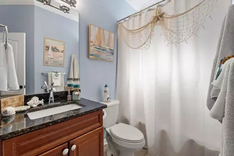 Bath - 308 Star Shell Dr, Apollo Beach, FL 33572 photo 4 of 5